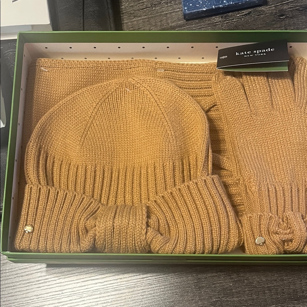 Kate Spade Rib Bow Light Tobacco Gloves,Scarf,Hat Box Set NWT